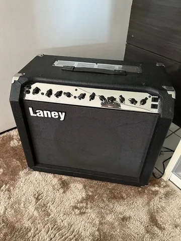 Amplificador Cubo Valvulado Laney LC 30 II