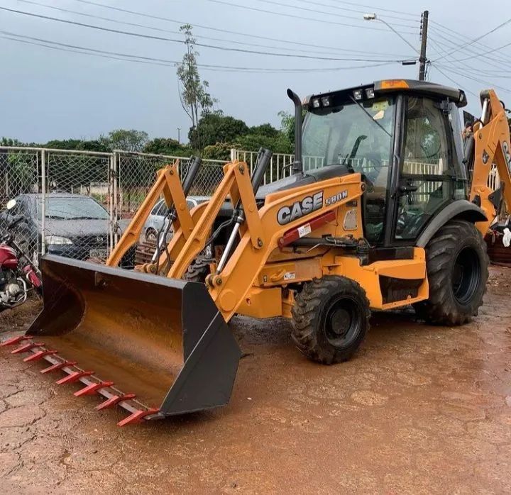 Retroescavadeira case 580N ano 2016