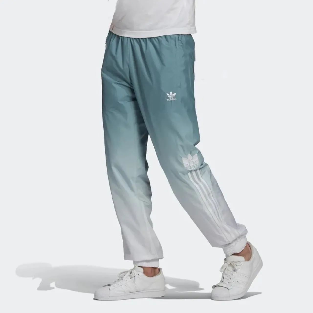 Calça adidas 