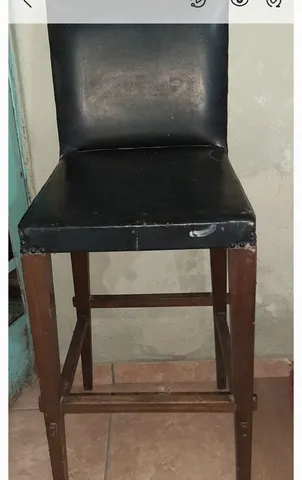 Cadeira alta antiga
