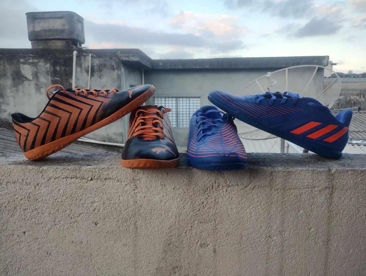 Chuteiras de futsal Puma e Adidas