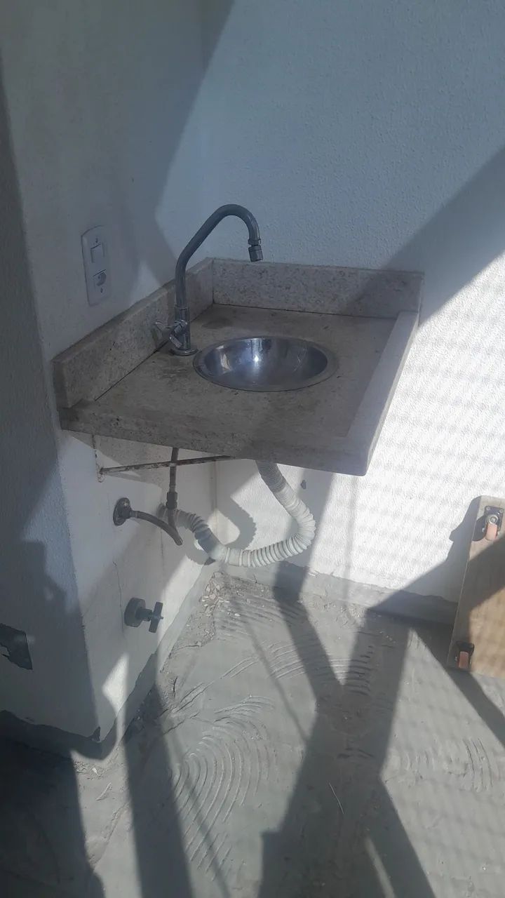 Cuba/Pia de Inox com Bancada de Granito