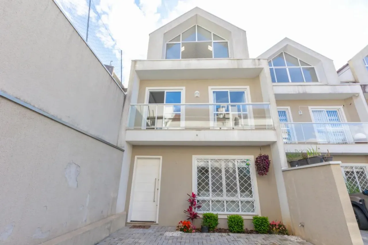 Sobrado em SANTA FELICIDADE com 150 m²