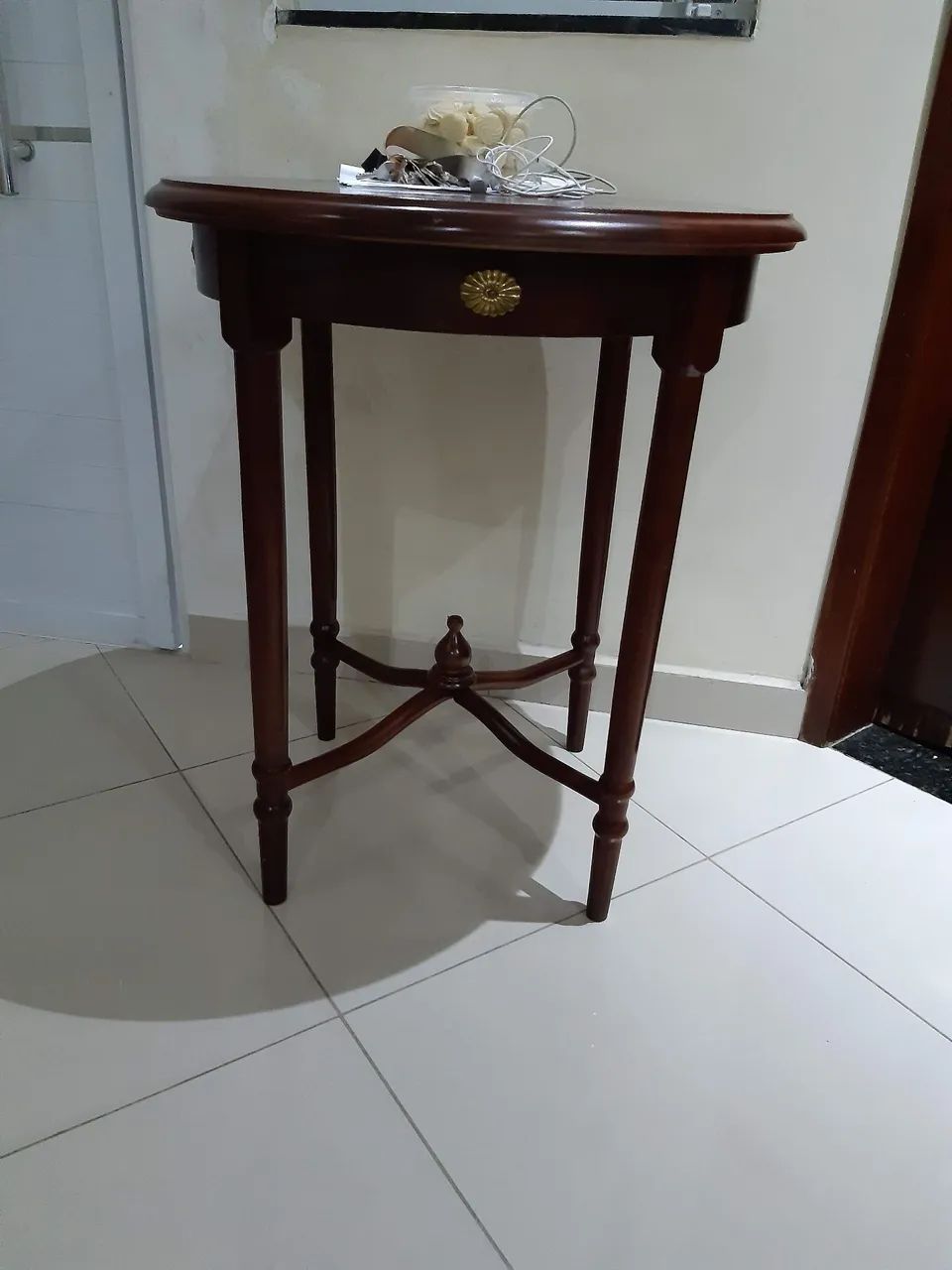 Mesa Clássica de Apoio com Marchetaria - Estilo Antigo - Foto 3