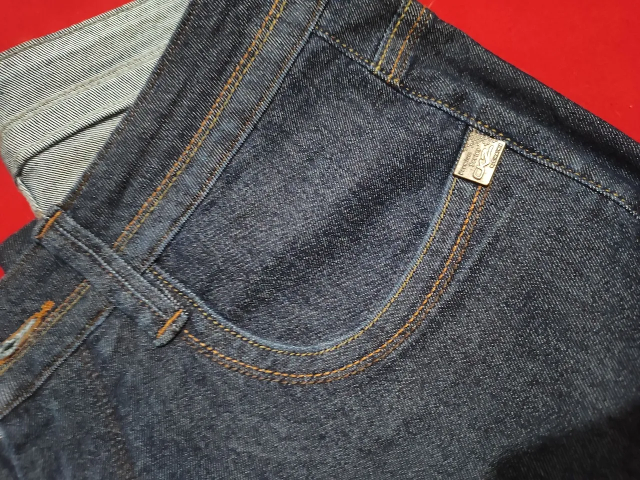 Calça Jeans Azul Escuro - Conforto e Estilo