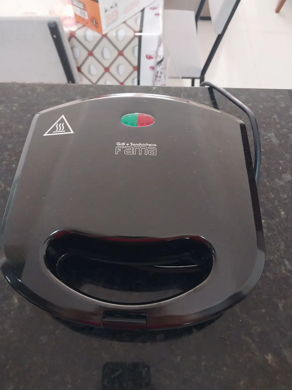 Sanduicheira Grill Fama