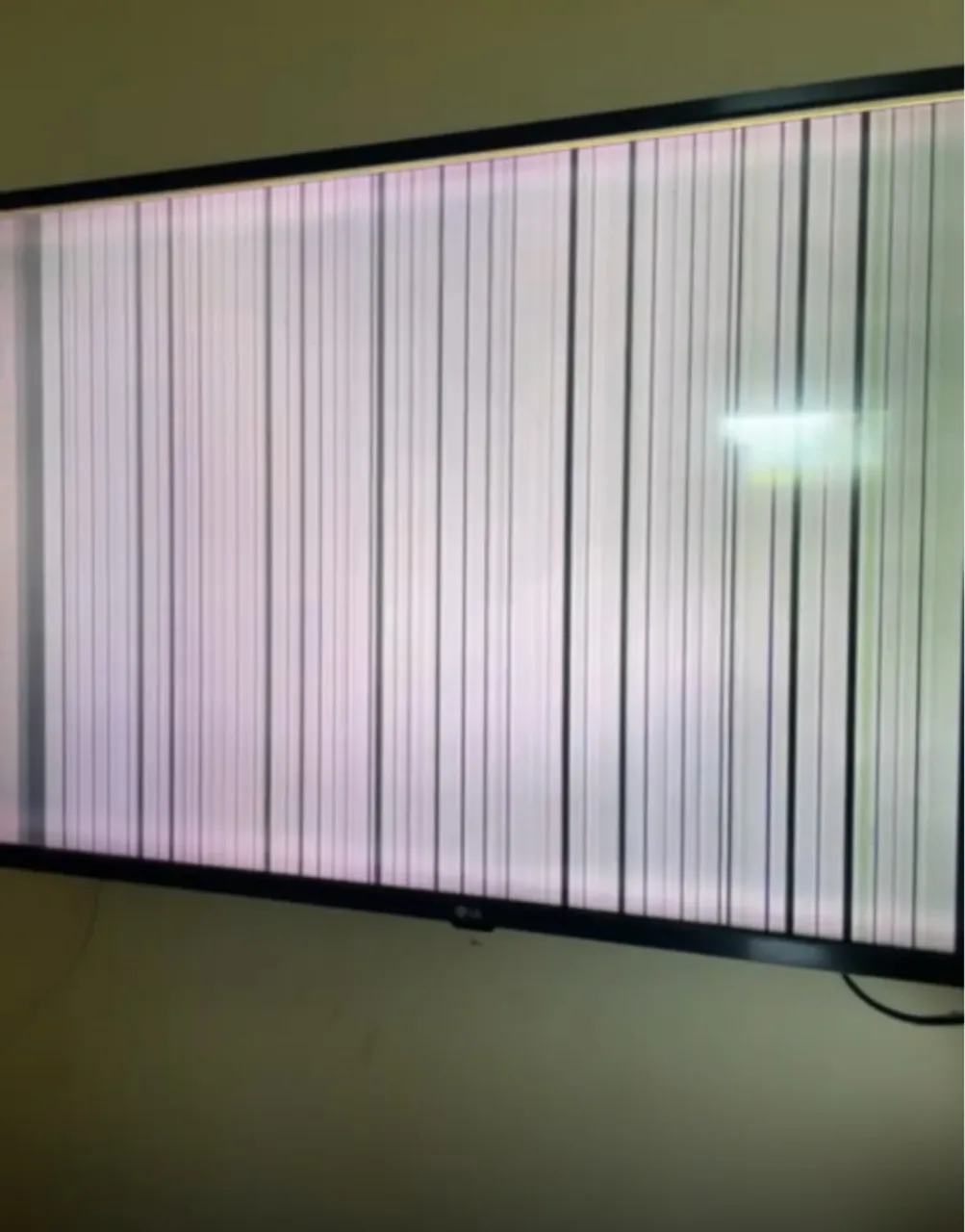TV LG com defeito