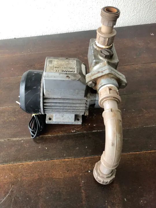 Vendo bomba de sucção 