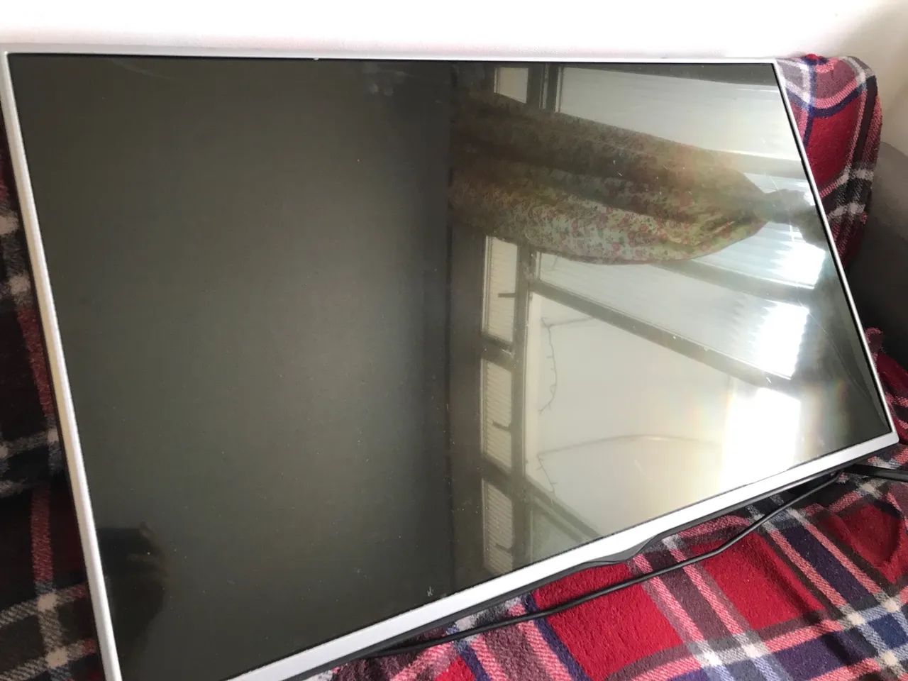 TV Led LG smart 42 polegadas, modelo LF6400 - Foto 2