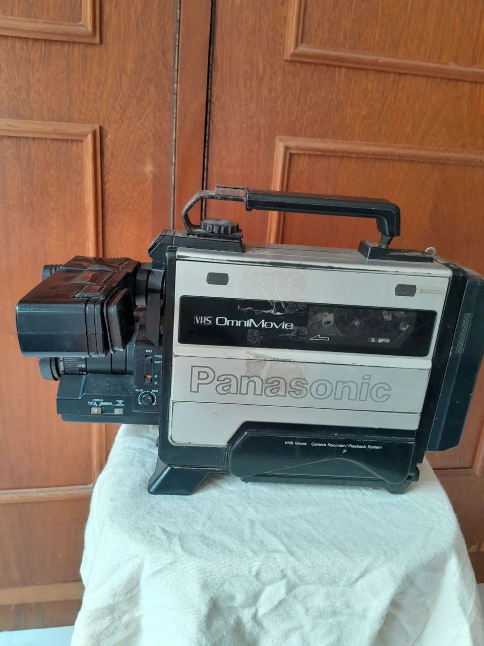 Câmera de Vídeo VHS Panasonic OmniMovie