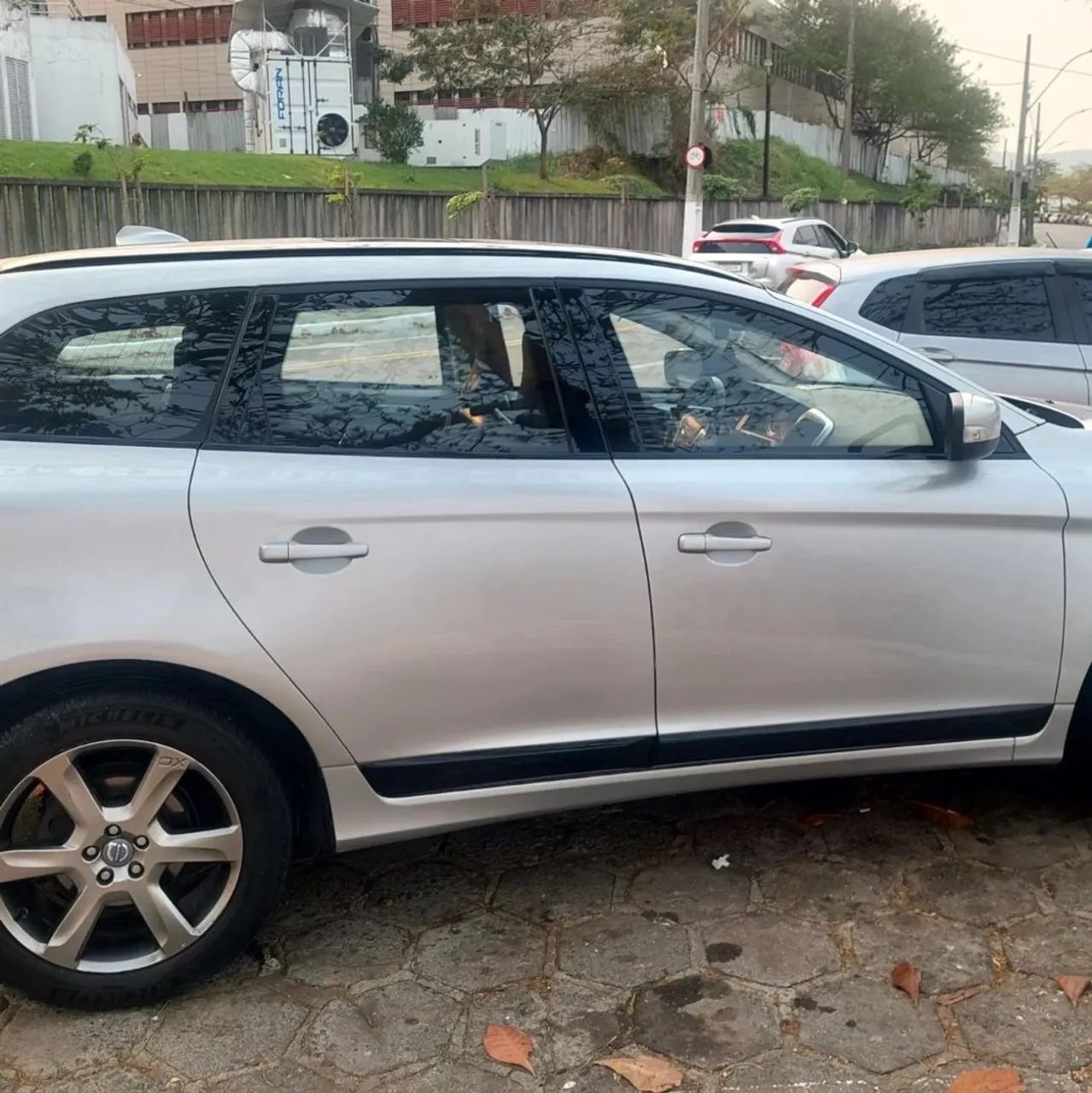 VOLVO XC 60 T6 BLINDADO 2012 - Foto 2