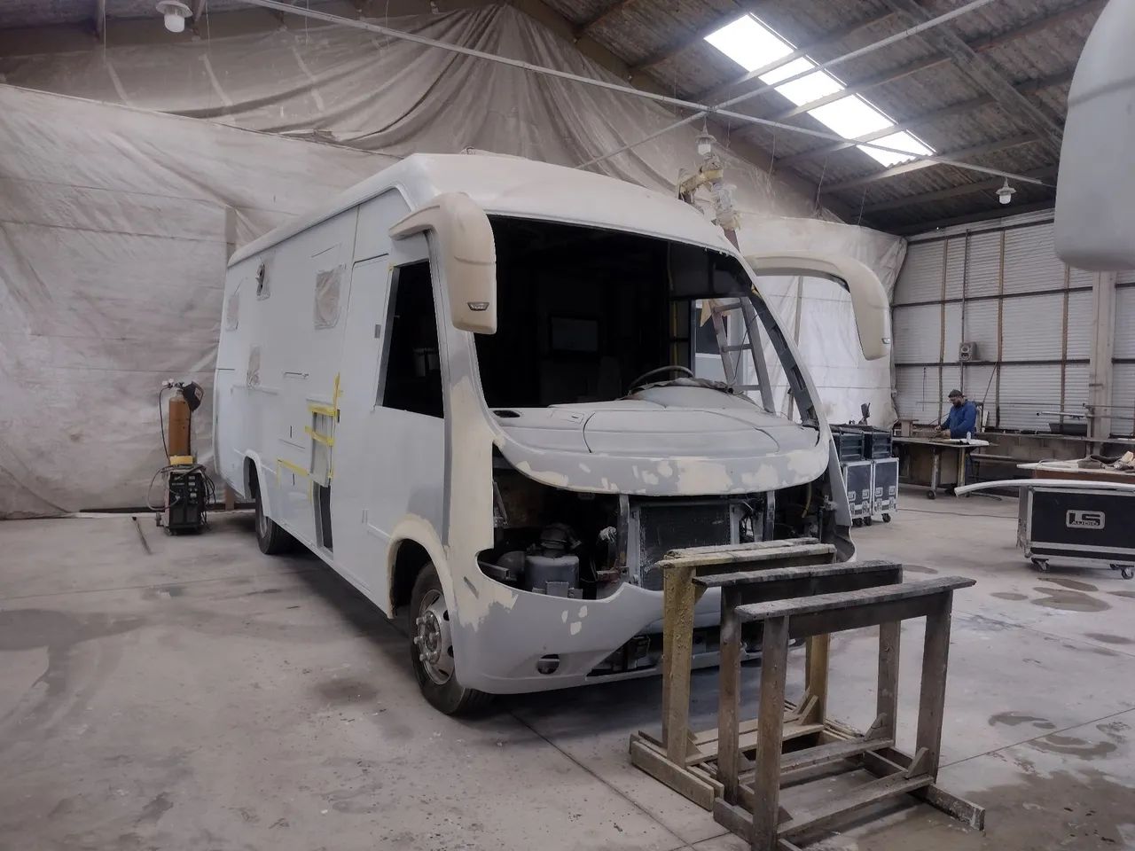 Vendo motorhome MB 914 em construção  - Foto 11