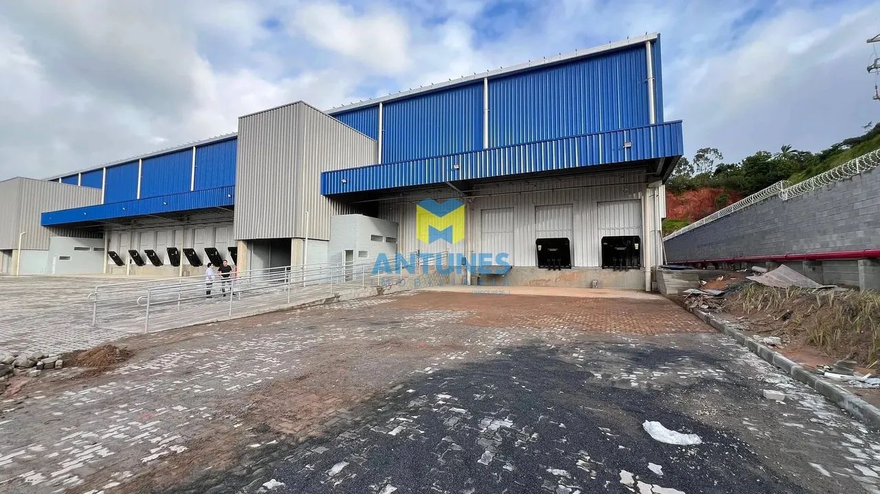Alugue galpão em Moreno Condomínio Novo com 1.900m². BR-232