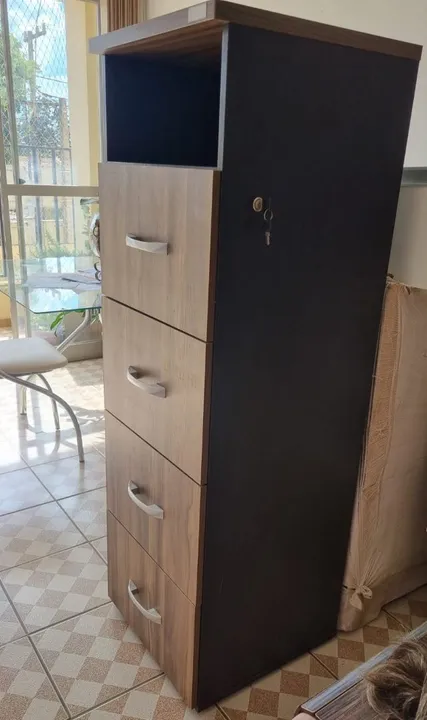 Armário arquivo 4 Gavetas e chave