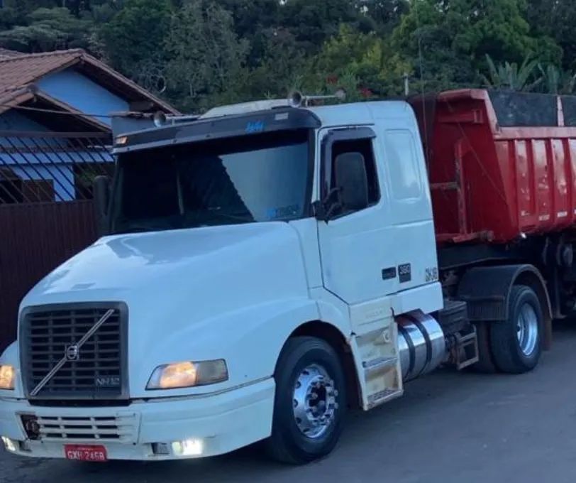 VOLVO NH 2001/01 4X2  - Foto 4