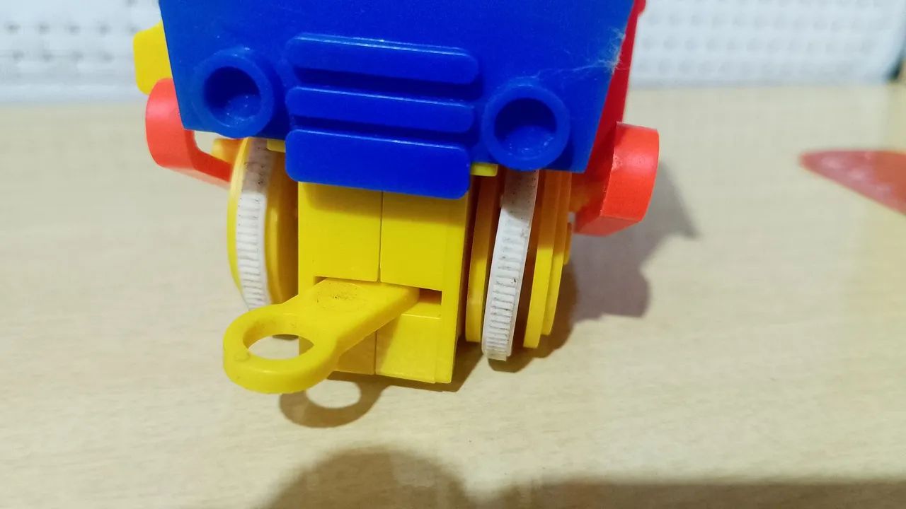 Trem de brinquedo vintage da estrela  - Foto 6