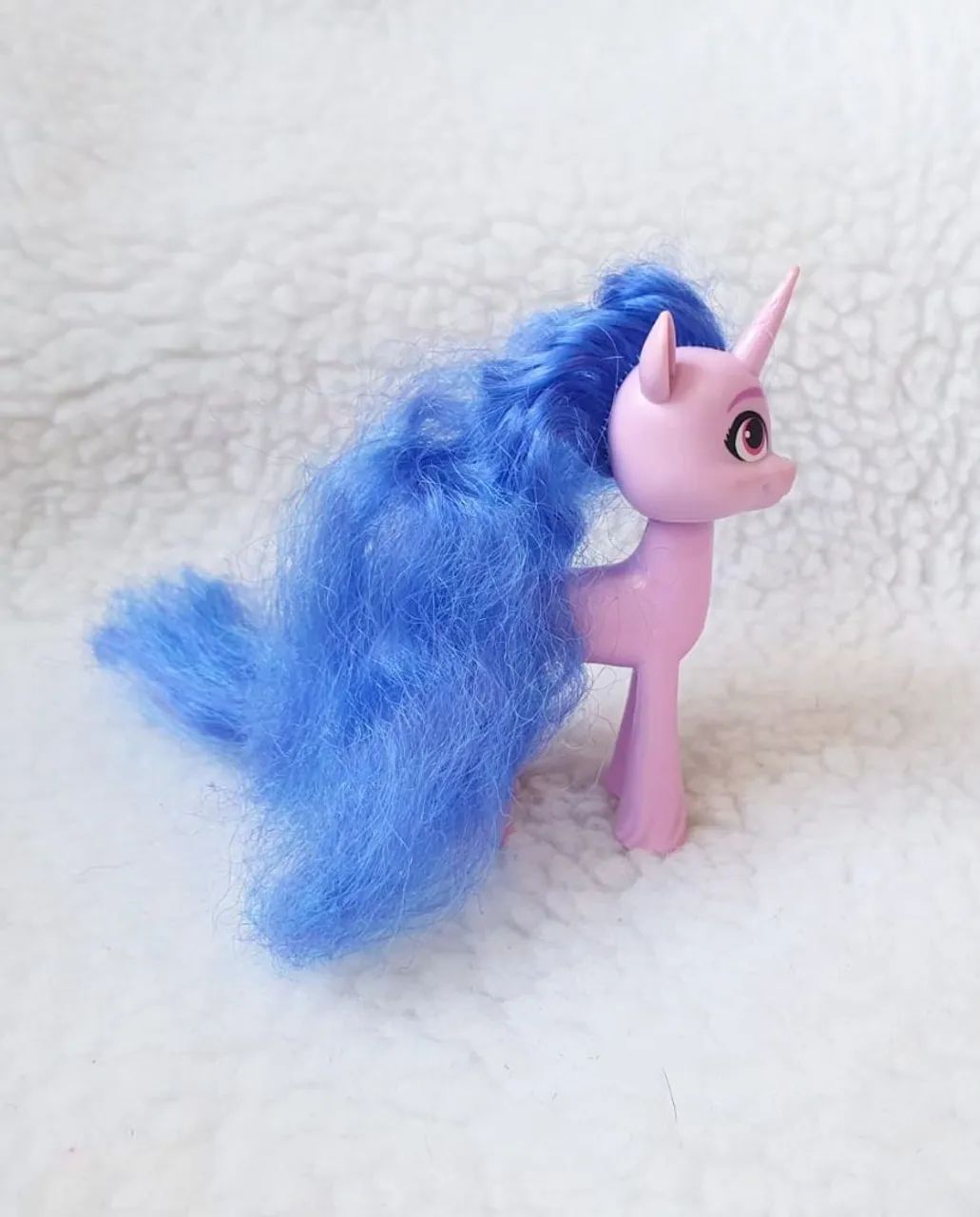 Boneca My Little Pony original Hasbro Izzy Moonbow - Foto 3