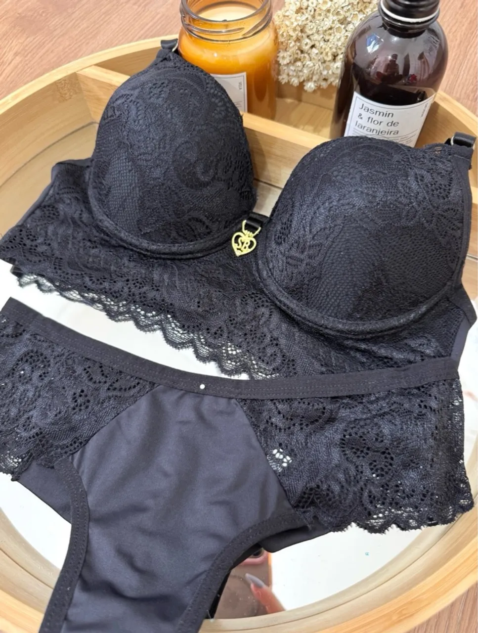 Conjunto de lingerie renda preta