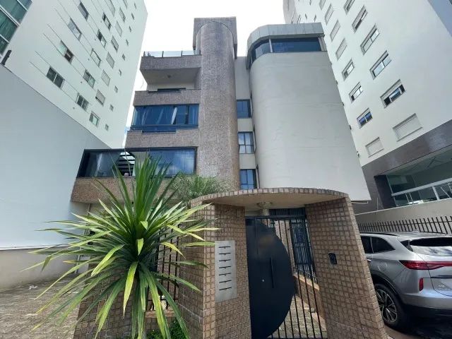 Apto duplex, centro, com 04 quartos por 999 mil