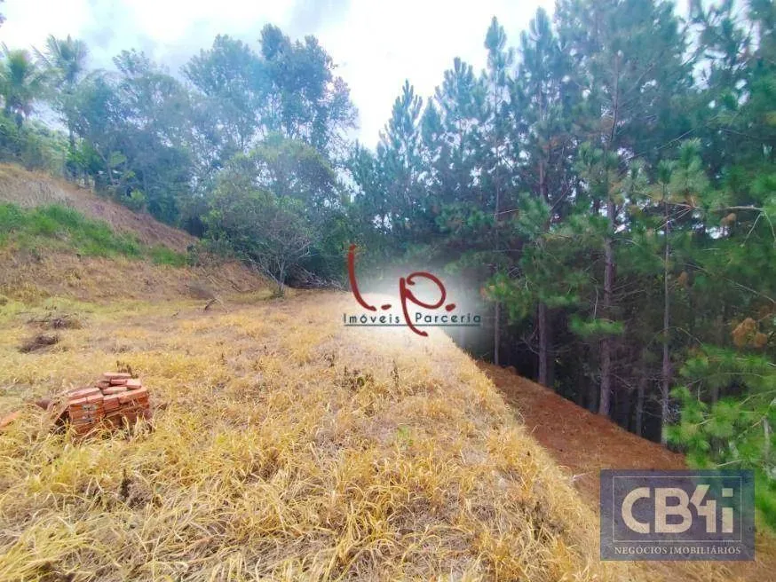 Excelente Terreno no Condomínio Quinta do Lago em Itaipava, com Linda Vista, Lazer Complet