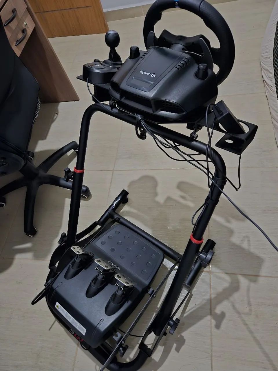 Volante g29 completo com câmbio e suporte.63824544150273124