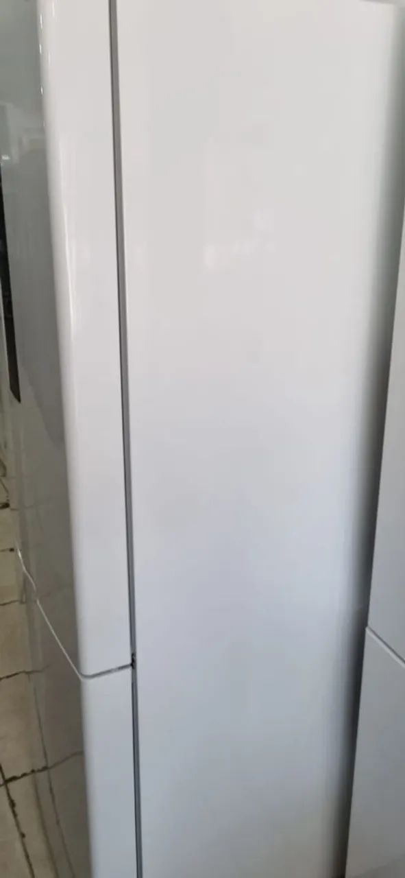 Geladeira Electrolux Inverse / Semi Nova  - Foto 3