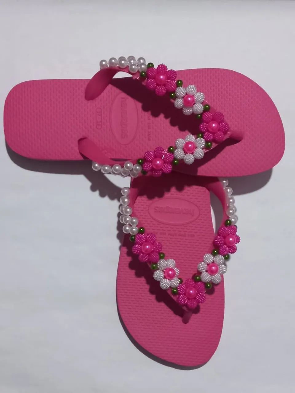 Chinelos havaianas top decorado 