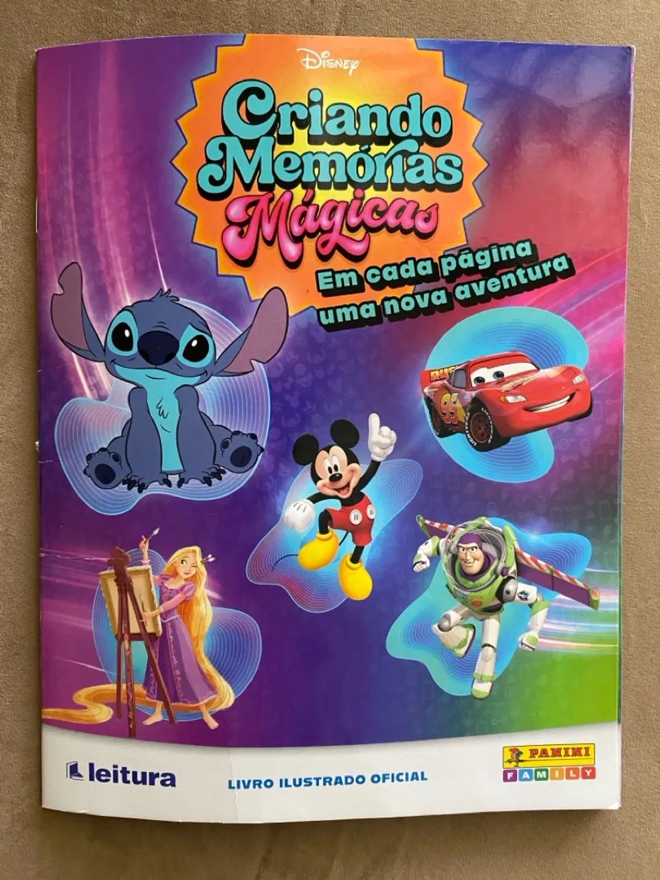 Álbum figurinhas Criando Memórias Mágicas Ed. Panini