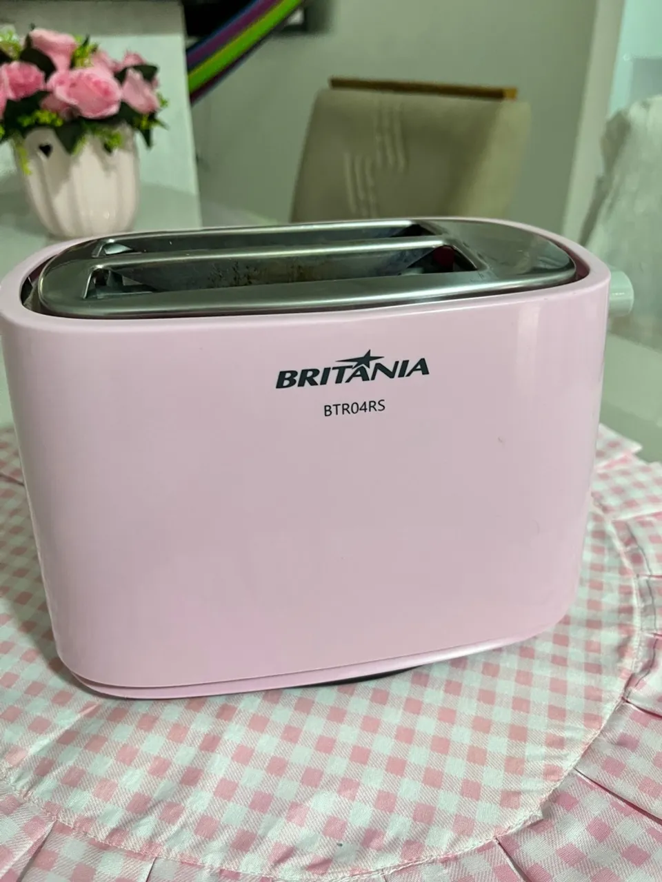 Torradeira Elétrica Britânia Rosa