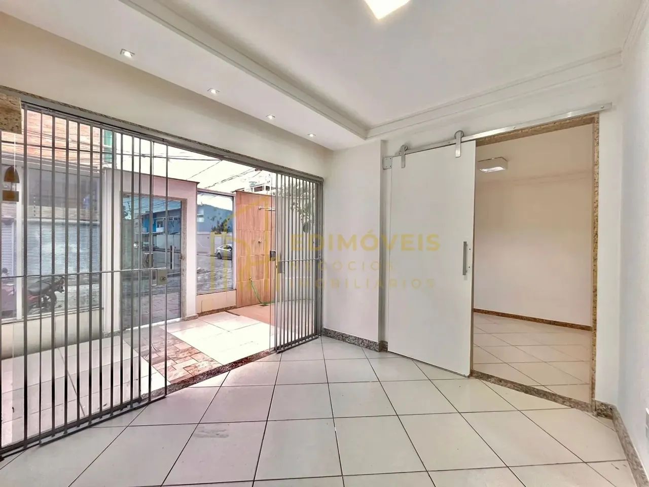 Incrível casa com piscina e rooftop em Jardim Camburi  venha conhecer! - Foto 9