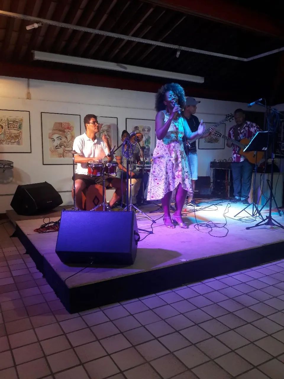 Voz e violão  - Foto 3