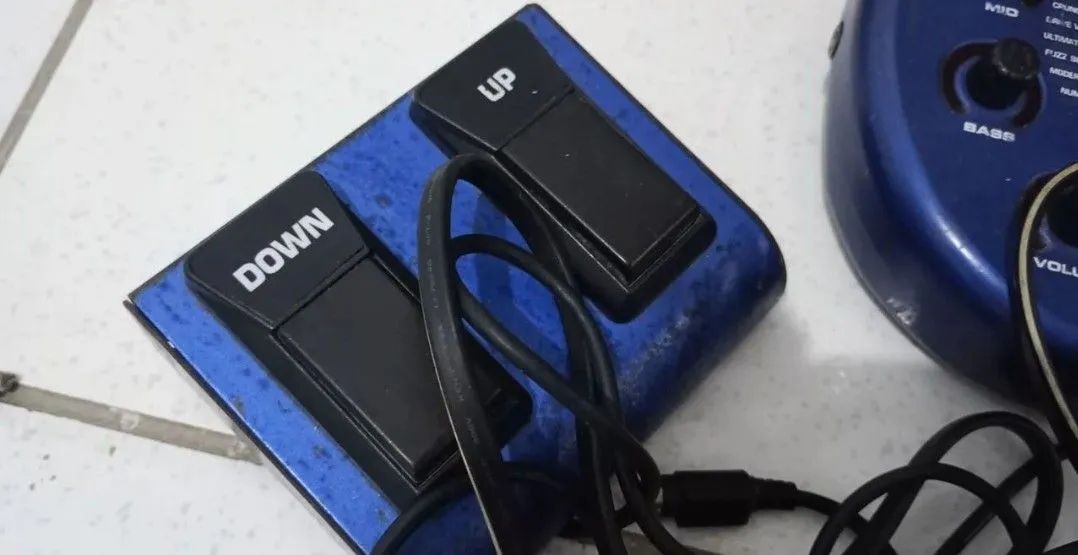 Pedaleira 64312832332290122