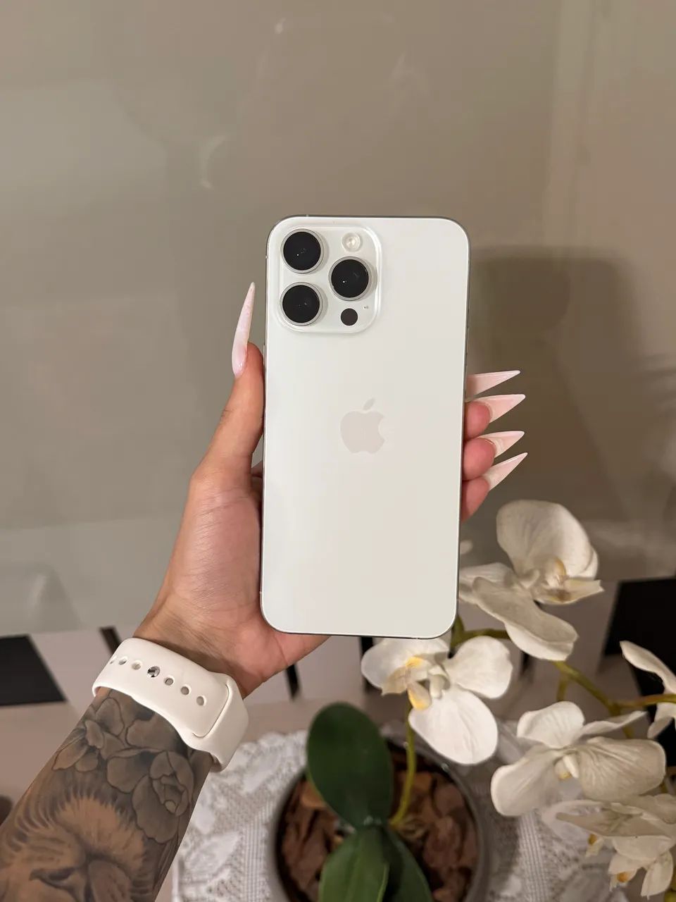 iPhone 15 Pro Max Titânio Branco - Foto 3