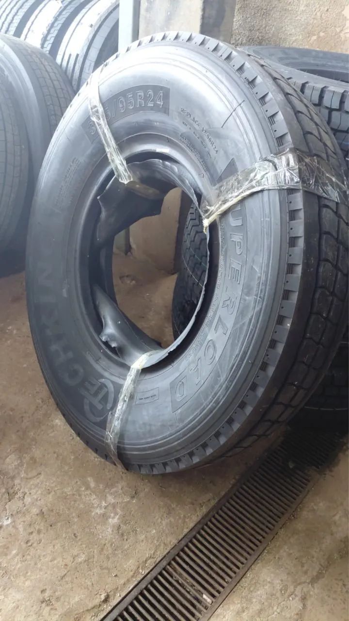 Pneu para guindaste medida 325/95 R24 