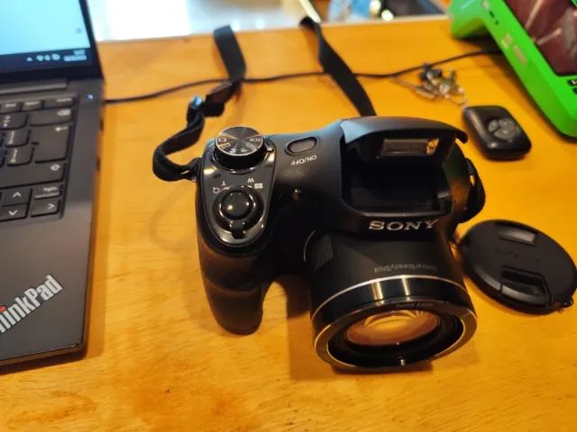 Câmera Sony DSC-H300