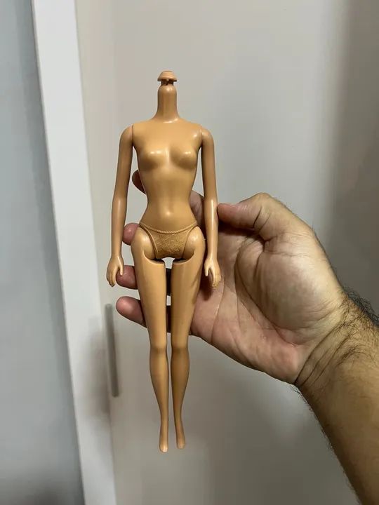 Corpo Barbie Padrão (Pernas Vinil)