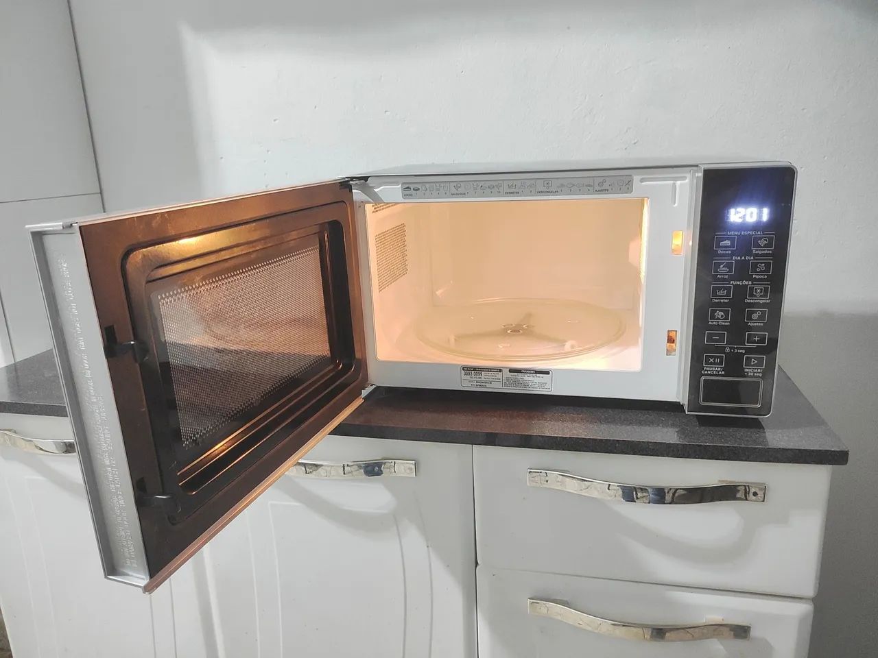 Microondas Brastemp Espelhado 20 Litros  - Foto 6