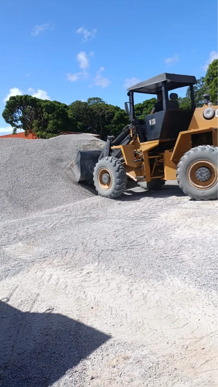 Brita e pedra para construção