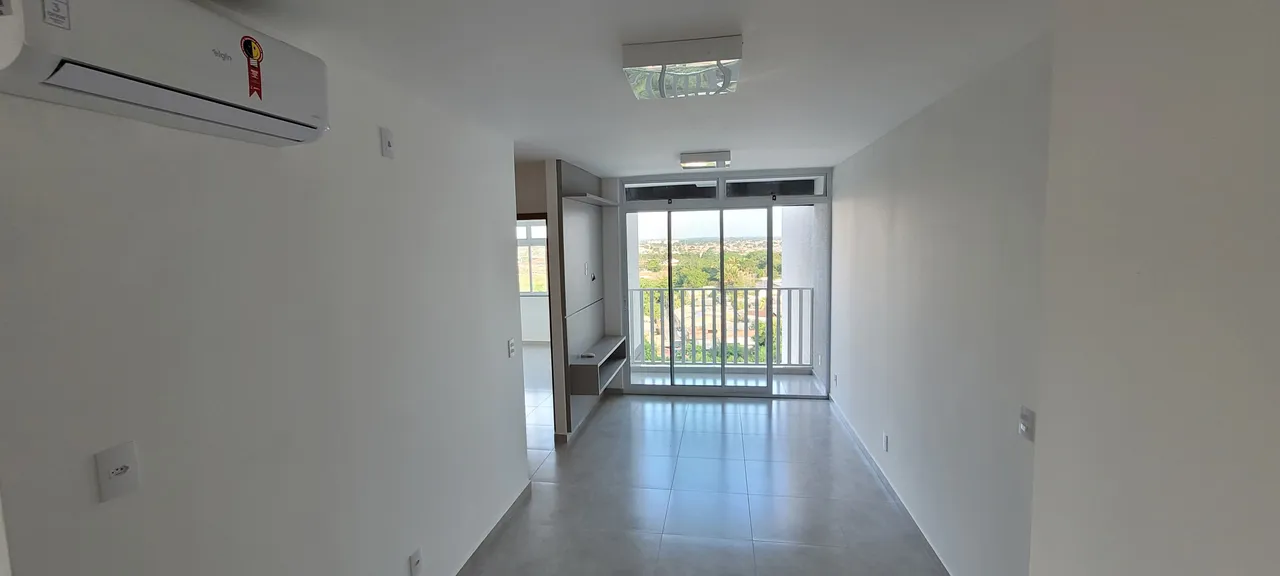 Apartamento 2qts super bem localizado com 2 vagas de garagem!