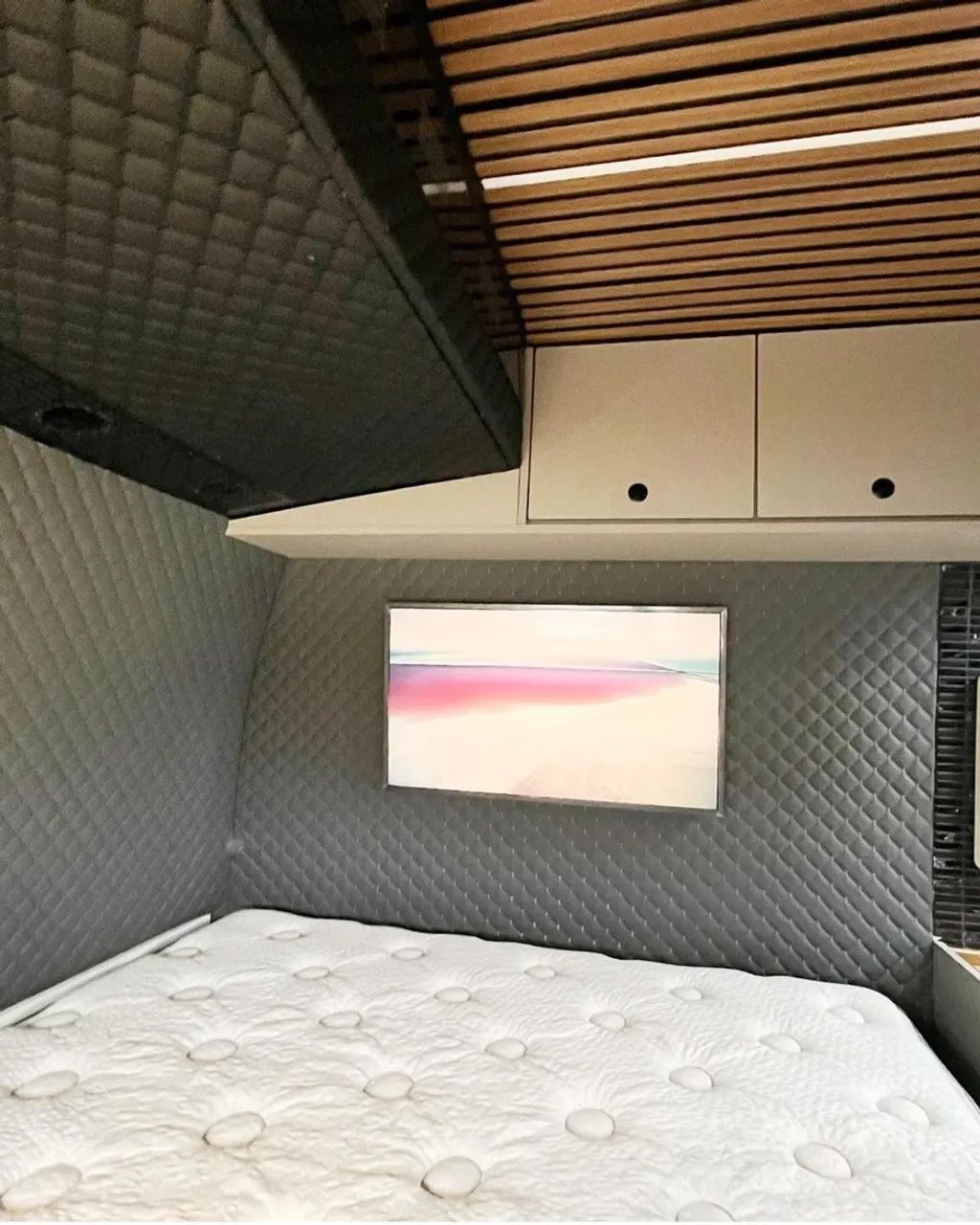 Motorhome Marcopolo Volare V8L 4x4 2023 único dono - Foto 5