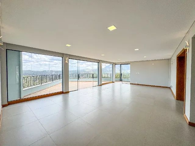 Vende-se Mansão com 550m² em Pedra Azul - Foto 2