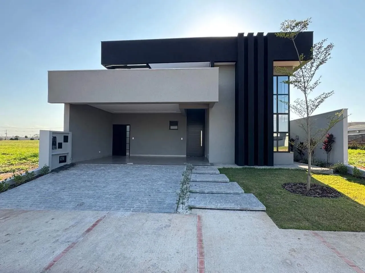 Casa 3 Suítes Villa de Leon Três Lagoas / MS