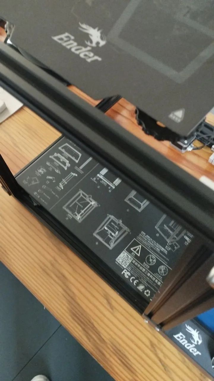 Impressora 3D Ender 5 semi nova com pouco tempo de uso  - Foto 3