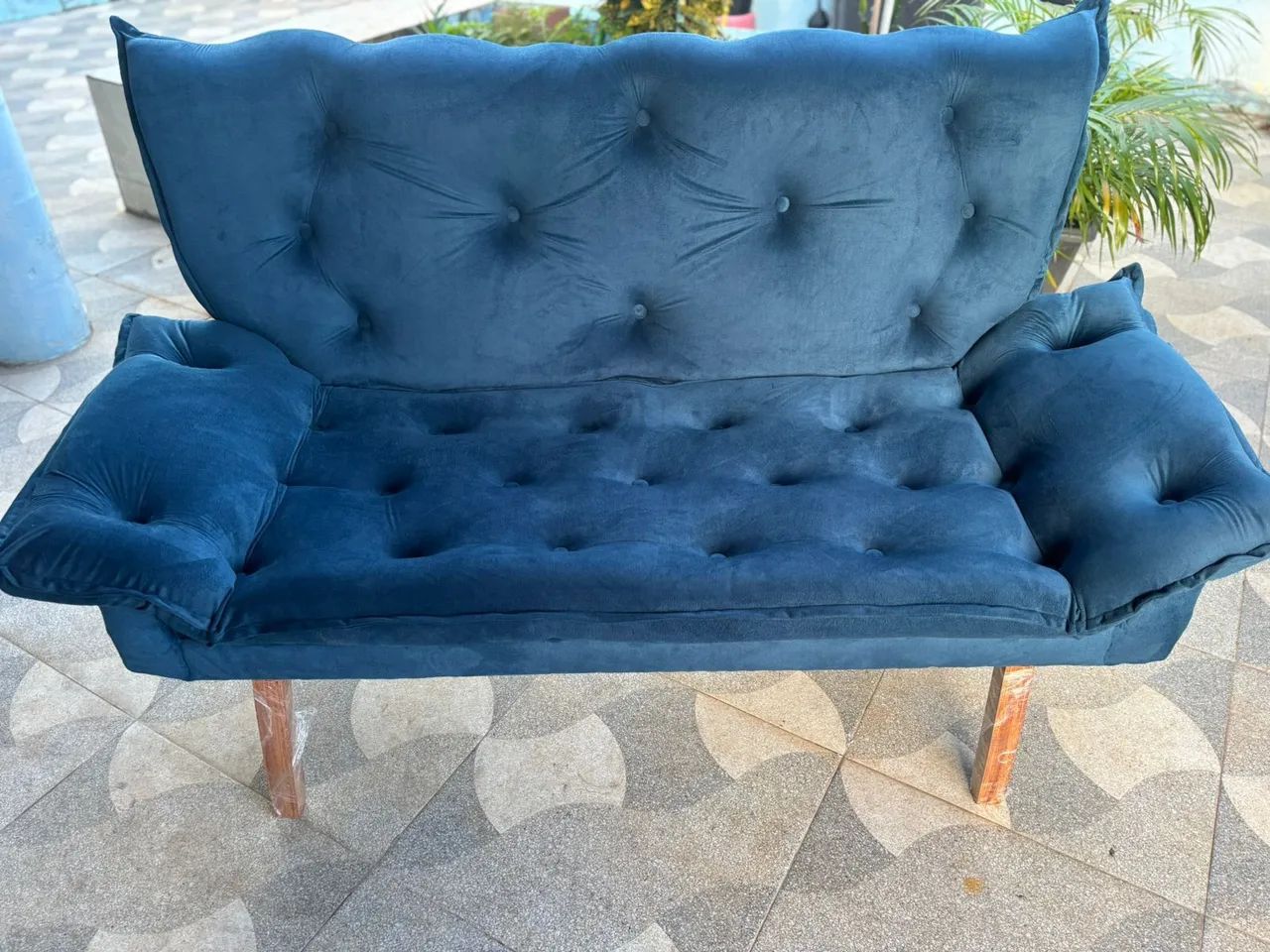 Sofá Azul Confortável e Elegante