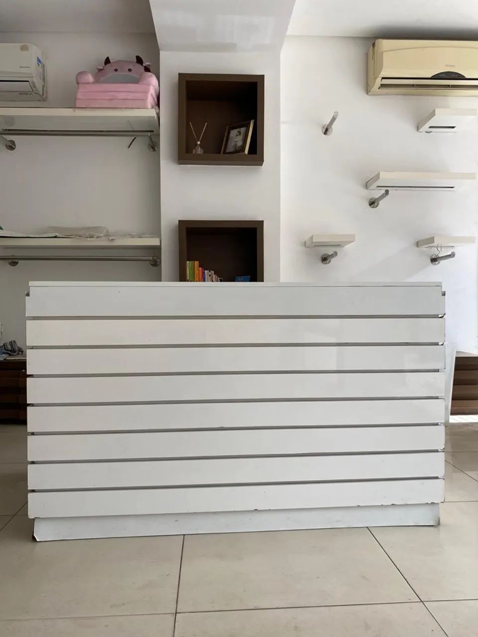 Balcão Branco - Organização e Design