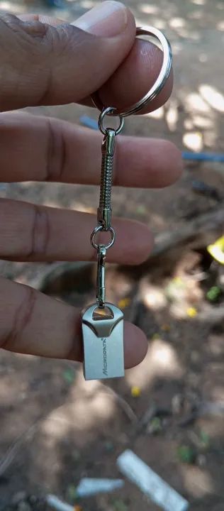 Pendrive 32 gigas metal novo resistente  - Foto 2