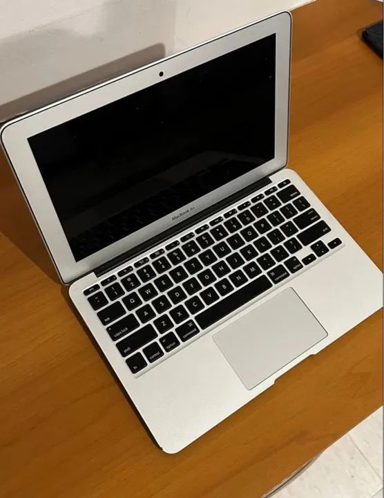 MacBook Air 11 polegadas, Ano 2015, Intel Core i5, SSD 128 GB - Foto 2