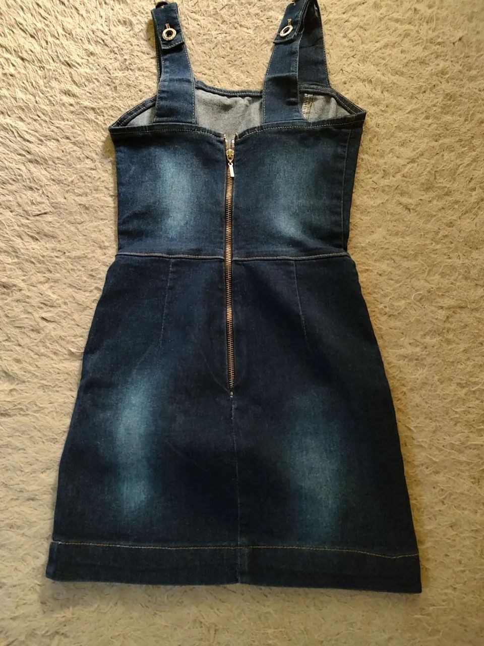 Vestido Jeans com Alças Reguláveis. - Foto 2
