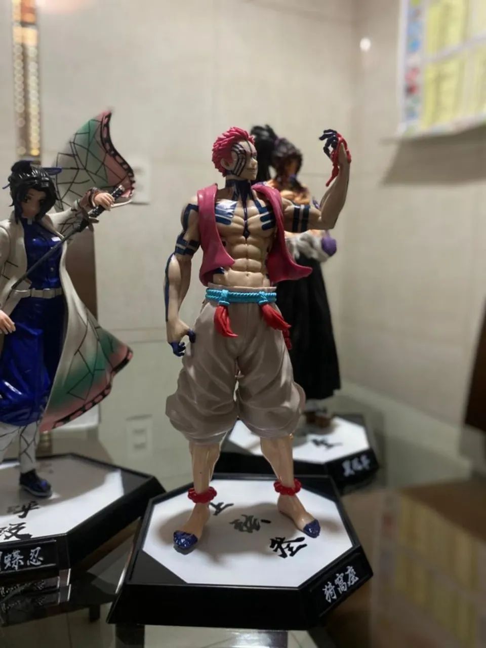 Action figure demon demon slayer - akaza