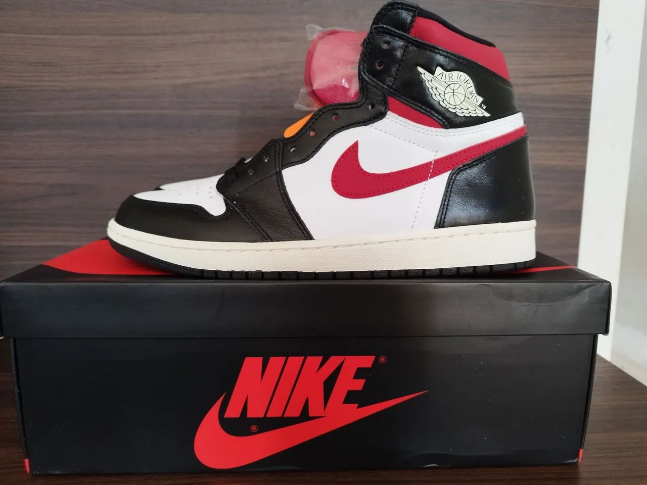 Air Jordan 1 High Gym Red
